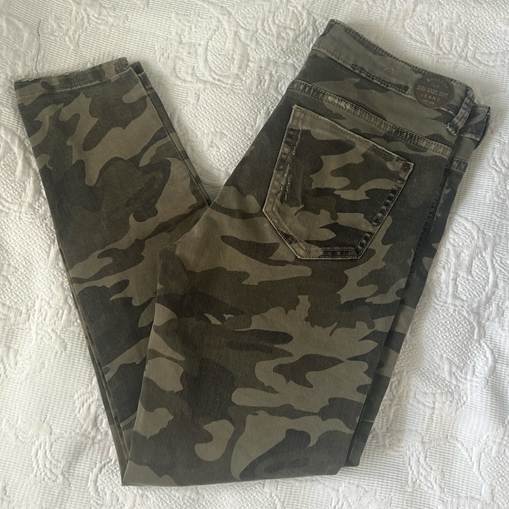 Zara Camo Basic Denim 4